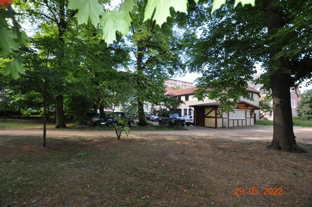 Parkhotel Schwedt Buitenkant foto